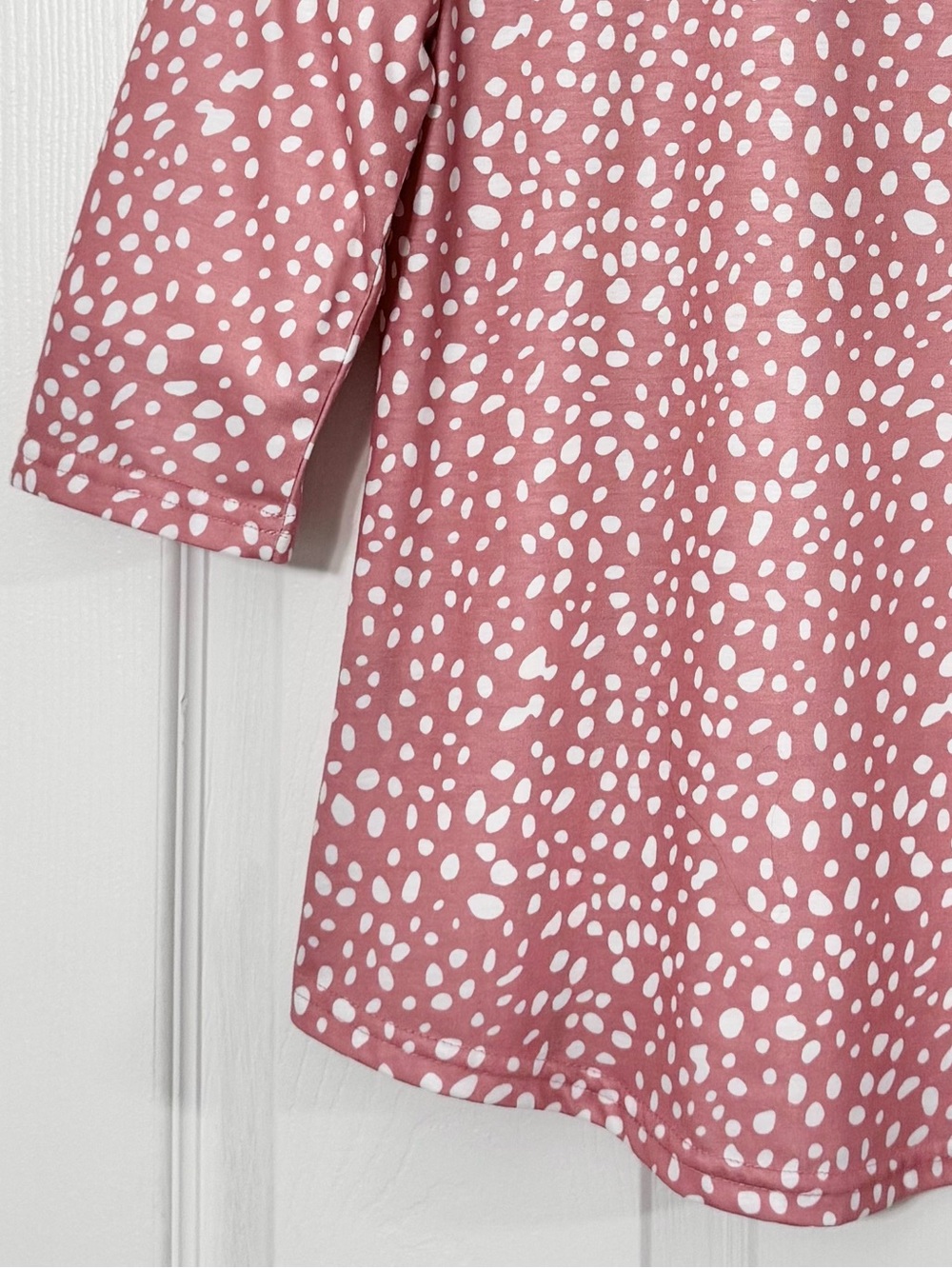 Romanstii Pintuck V-Neck Top Pink Polka Dot NWT - Picture 6 of 9